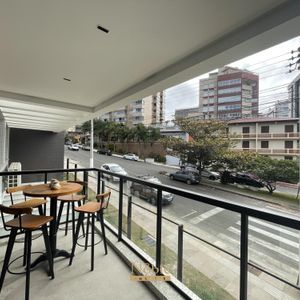 Apartamento com 78m², 2 dormitórios, 1 suíte, 2 vagas no Residencial DI Capri em Torres para Comprar