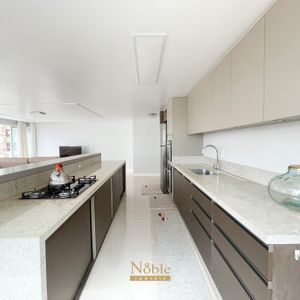 Apartamento com 124m², 3 dormitórios, 3 suítes, 2 vagas no Lê Classic em Torres para Comprar