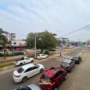 Apartamento com 63m², 2 dormitórios, 1 suíte, 1 vaga no Goulart em Torres para Comprar