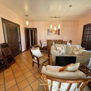 Apartamento com 200m², 4 dormitórios, 4 suítes, 1 vaga no Piazza del Mare em Torres para Comprar