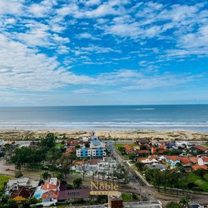 Apartamento com 142m², 3 dormitórios, 3 suítes, 2 vagas no Voga em Torres para Comprar