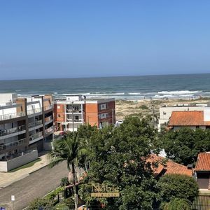Apartamento com 186m², 3 dormitórios, 1 suíte, 2 vagas no Debret em Torres para Comprar