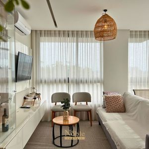 Apartamento com 64m², 2 dormitórios, 1 suíte, 1 vaga no Aston em Torres para Comprar