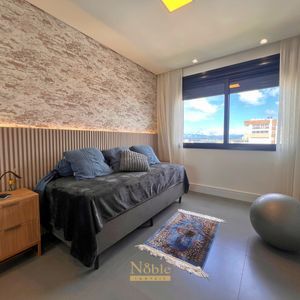 Apartamento com 84m², 2 dormitórios, 1 suíte, 1 vaga no Verano em Torres para Comprar