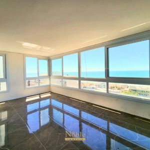 Apartamento com 119m², 3 dormitórios, 3 suítes, 2 vagas no La Vistara em Torres para Comprar