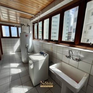 Apartamento com 186m², 3 dormitórios, 1 suíte, 2 vagas no Debret em Torres para Comprar