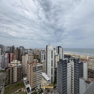 Apartamento com 108m², 3 dormitórios, 1 suíte, 2 vagas no Maui Residencial em Torres para Comprar