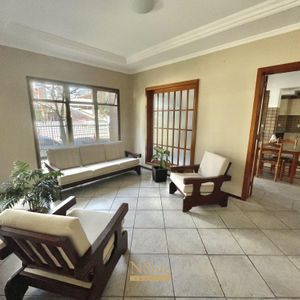 Apartamento com 98m², 3 dormitórios, 1 suíte, 1 vaga no Mar de Flores em Torres para Comprar