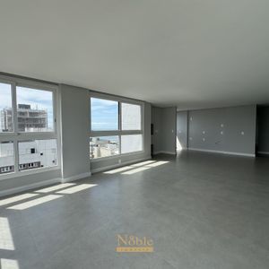 Apartamento com 90m², 2 dormitórios, 2 suítes, 2 vagas no Maui Residencial em Torres para Comprar