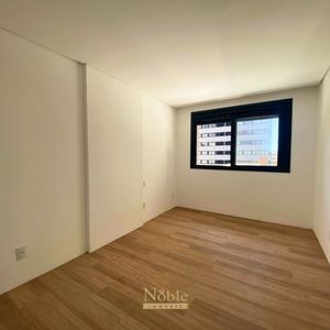 Apartamento com 88m², 2 dormitórios, 1 suíte, 2 vagas no LONDON em Torres para Comprar