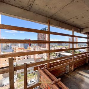 Apartamento com 80m², 2 dormitórios, 1 suíte, 1 vaga no Opportunity em Torres para Comprar