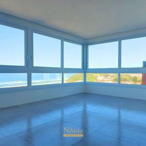 Apartamento com 120m², 3 dormitórios, 2 suítes, 2 vagas no La Vistara em Torres para Comprar