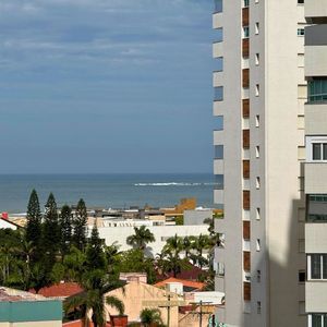 Apartamento com 161m², 4 dormitórios, 4 suítes, 2 vagas no Mare Blu em Torres para Comprar