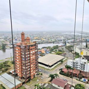 Apartamento com 91m², 2 dormitórios, 2 suítes, 2 vagas no Toronto em Torres para Comprar