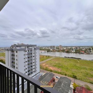 Apartamento com 91m², 2 dormitórios, 2 suítes, 2 vagas no Toronto em Torres para Comprar