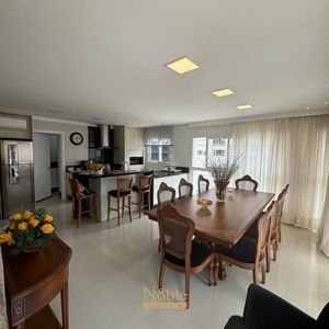 Apartamento com 130m², 3 dormitórios, 1 suíte, 2 vagas no Caravaggio em Torres para Comprar