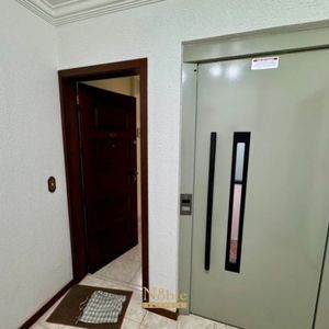 Apartamento com 65m², 2 dormitórios, 1 vaga no Edifício Porto Seguro em Torres para Comprar
