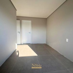 Apartamento com 70m², 2 dormitórios, 1 suíte, 1 vaga no Topazio em Torres para Comprar