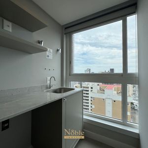 Apartamento com 102m², 3 dormitórios, 1 suíte, 2 vagas no Maui Residencial em Torres para Comprar