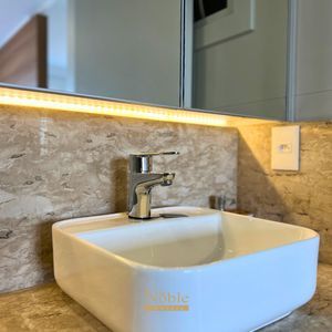 Apartamento com 69m², 2 dormitórios, 1 suíte, 1 vaga no Residencial Acrópole em Torres para Comprar