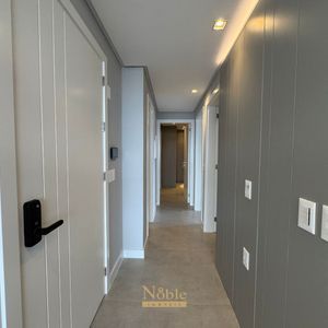 Apartamento com 102m², 3 dormitórios, 1 suíte, 2 vagas no Maui Residencial em Torres para Comprar