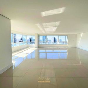 Apartamento com 212m², 4 dormitórios, 4 suítes, 3 vagas no Golden Tower em Torres para Comprar