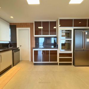 Apartamento com 296m², 4 dormitórios, 4 suítes, 3 vagas no Infinity Ocean em Torres para Comprar