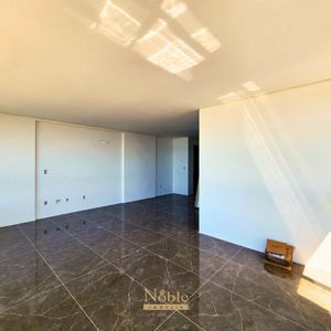 Apartamento com 119m², 3 dormitórios, 3 suítes, 2 vagas no La Vistara em Torres para Comprar