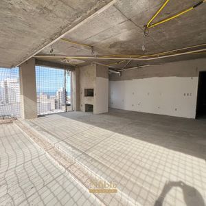 Apartamento com 113m², 3 dormitórios, 3 suítes, 2 vagas no Mirage em Torres para Comprar