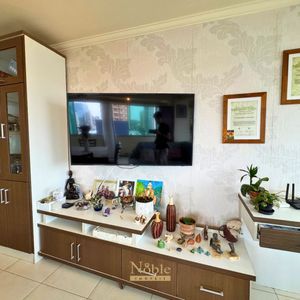 Apartamento com 91m², 2 dormitórios, 1 suíte, 1 vaga no Ed. Fenix Center em Torres para Comprar