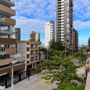 Apartamento com 130m², 3 dormitórios, 3 suítes, 1 vaga no Avant Garde em Torres para Comprar