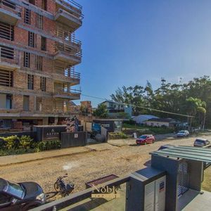 Apartamento com 49m², 1 dormitório, 1 suíte, 1 vaga no Loft Las Piedras em Torres para Comprar