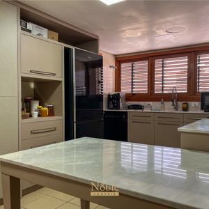 Apartamento com 190m², 3 dormitórios, 1 suíte, 1 vaga no Ville Saint Tropez em Torres para Comprar