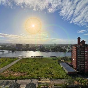 Apartamento com 91m², 2 dormitórios, 2 suítes, 2 vagas no Toronto em Torres para Comprar