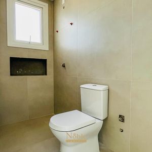 Apartamento com 110m², 3 dormitórios, 3 suítes, 2 vagas no Montalcino em Torres para Comprar