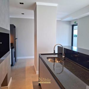 Apartamento com 74m², 2 dormitórios, 1 suíte, 1 vaga no Residencial Acrópole em Torres para Comprar