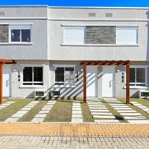 Casa de Condomínio
