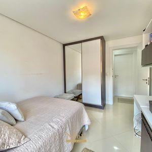 Apartamento com 120m², 4 dormitórios, 1 suíte, 2 vagas no Michelângelo em Torres para Comprar