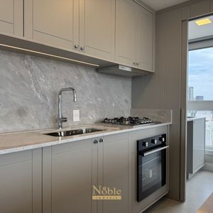 Apartamento com 102m², 3 dormitórios, 1 suíte, 2 vagas no Maui Residencial em Torres para Comprar