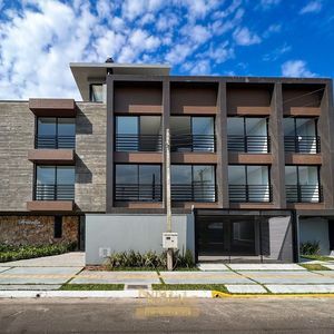 Apartamento com 31m², 1 dormitório, 1 vaga no Fratello em Torres para Comprar