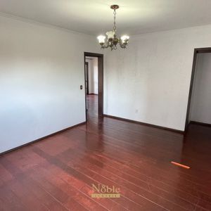 Apartamento com 140m², 3 dormitórios, 1 suíte, 1 vaga no Edificio Clezar em Torres para Comprar