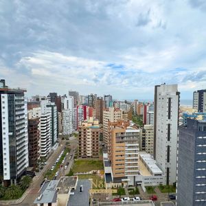 Apartamento com 50m², 1 dormitório, 1 suíte, 2 vagas no Maui Residencial em Torres para Comprar