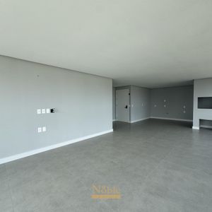 Apartamento com 108m², 3 dormitórios, 1 suíte, 2 vagas no Maui Residencial em Torres para Comprar
