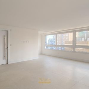 Apartamento com 130m², 3 dormitórios, 1 suíte, 2 vagas no Monterrey em Torres para Comprar