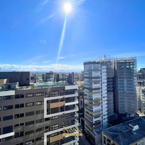 Apartamento com 212m², 4 dormitórios, 4 suítes, 3 vagas no Golden Tower em Torres para Comprar