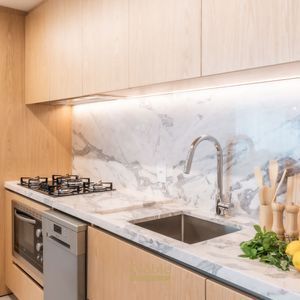 Apartamento com 109m², 3 dormitórios, 1 suíte, 2 vagas no San Pietro em Torres para Comprar