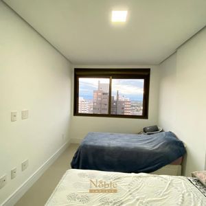 Apartamento com 103m², 3 dormitórios, 3 suítes, 2 vagas no Absoluto em Torres para Comprar