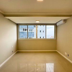 Apartamento com 79m², 2 dormitórios, 1 suíte, 1 vaga no Murano em Torres para Comprar