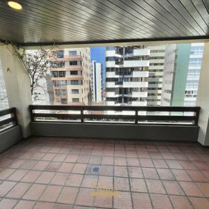 Apartamento com 200m², 4 dormitórios, 4 suítes, 1 vaga no Piazza del Mare em Torres para Comprar