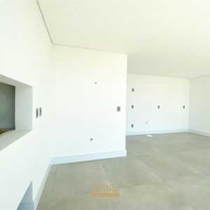 Apartamento com 135m², 3 dormitórios, 3 suítes, 2 vagas no Dall'acqua em Torres para Comprar